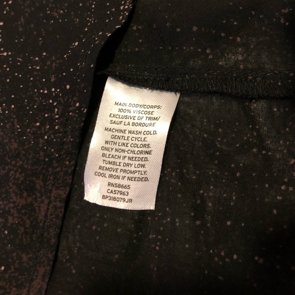 2[Sun & Shadow] Asymmetrical black cami. - Picture 6 of 6